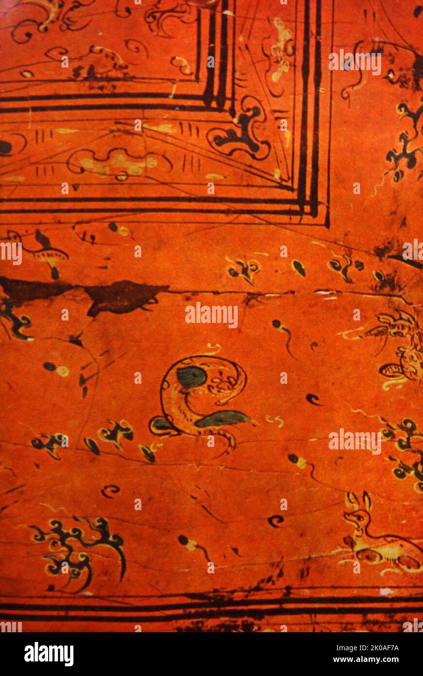 Wolkenmuster des lackierten Tisches. Ausgegraben aus Chehyopchong (Painted Basket Tomb), Pyongan namdo, Nordkorea. Von etwa 0 bis 100 während der Lelang Commandery Periode (BCE 108 - 313). Stockfoto