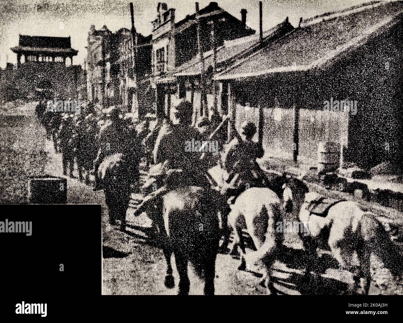Japanische Invasoren drangen durch das Westtor in die chinesische Stadt Shenyang ein. Dies wurde später als der Mukden-Vorfall oder der mandschurische Vorfall bezeichnet, als Vorwand für die japanische Invasion der Mandschurei im Jahr 1931. Stockfoto