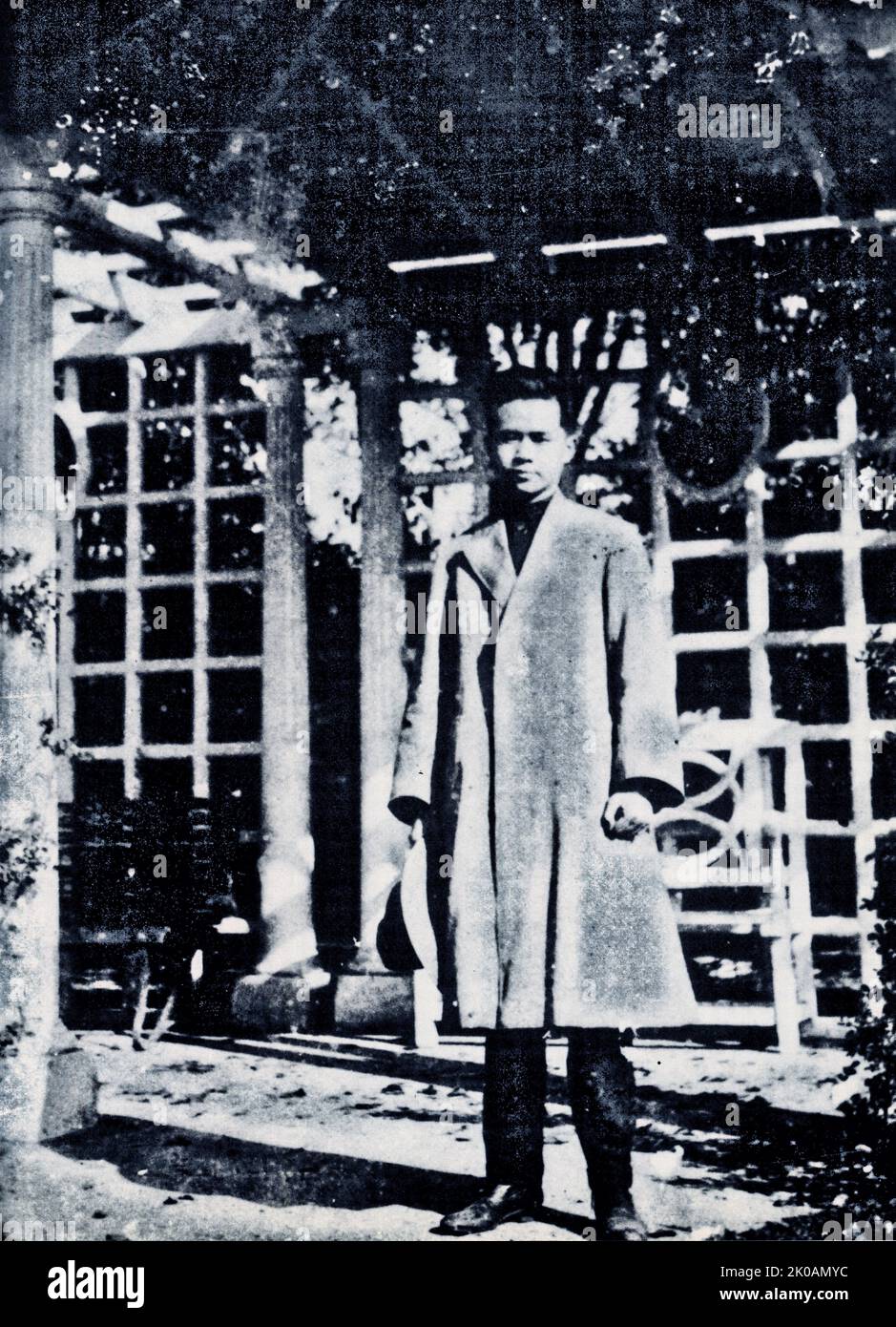 Ren Bishi im Jahr 1924. Am 21.. Januar 1924 starb Lenin. Ren nahm an der Gedenkstätte Teil. Im Juli 1924 nahm er als offizieller Vertreter der chinesischen Sozialistischen Jugendliga am 4. Kongress der Kommunistischen Jugendinternationale in Moskau Teil. Stockfoto