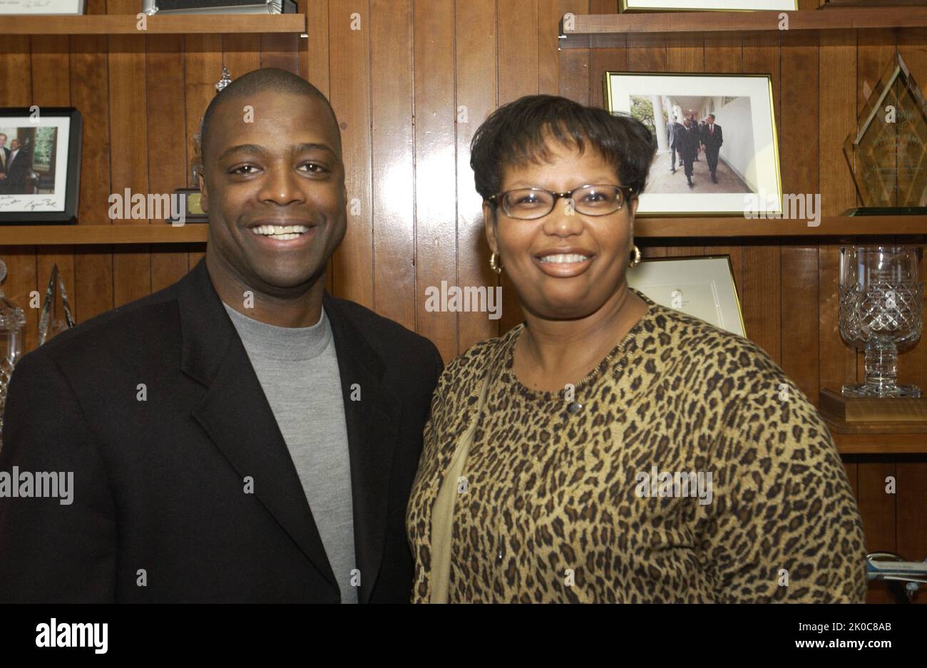 Besuch von Darrell Green in HUD. Besuch von Darrell Green beim HUD ...