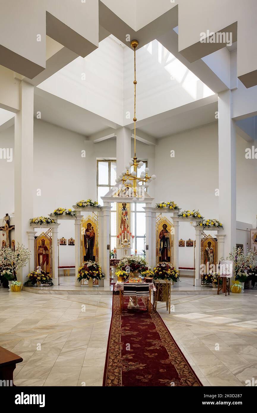 Innenraum der Kirche des heiligen Basilius des Großen in Kiew Ukraine Stockfoto