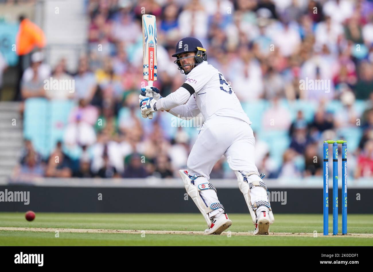 Der englische Ben Foakes ist am vierten Tag des dritten LV= Insurance Test-Spiels im Kia Oval in London in Aktion. Bilddatum: Sonntag, 11. September 2022. Stockfoto