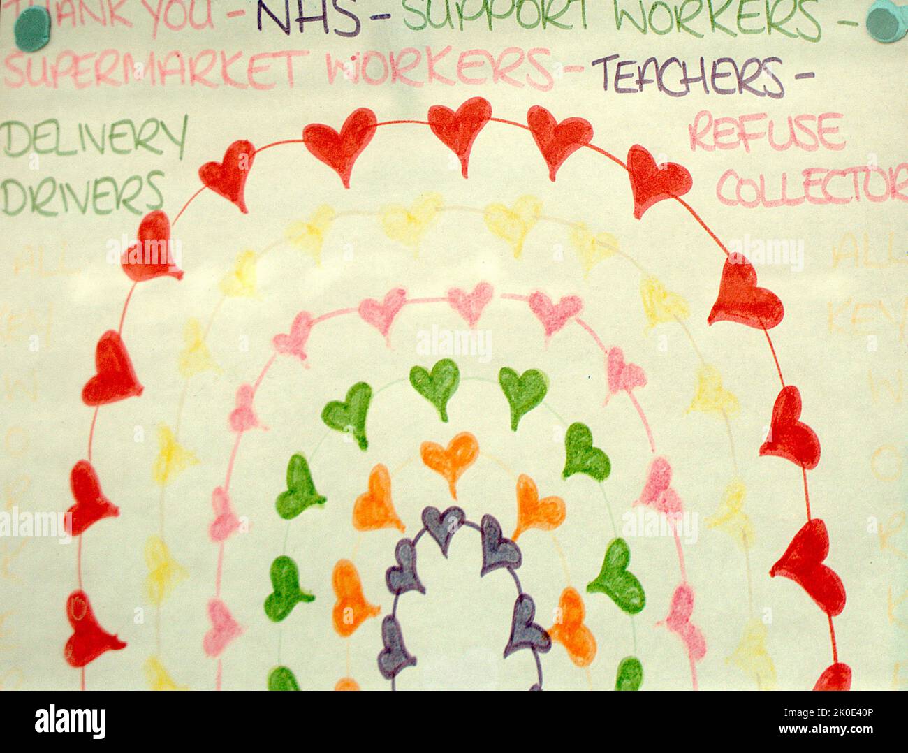 Vielen Dank an die NHS-Zeichnungen von Kindern zur Unterstützung von Gesundheitspersonal in Bournemouth während der Coronavirus-Pandemie (Covid-19). 8.. Juni 2020. Stockfoto