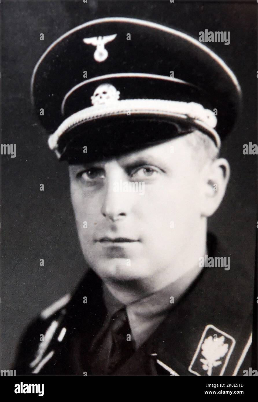 Werner Lorenz (1891 -1974) SS-Funktionär während der NS-Zeit. Leiter der Volksdeutschen Mittelstelle (VOMI), einer Organisation, die mit der Umsiedlung von Volksdeutschen in das Deutsche Reich aus anderen Teilen Europas sowie der Kolonisierung der besetzten Gebiete während des Zweiten Weltkriegs beauftragt war Nach dem Krieg wurde Lorenz 1948 wegen Verbrechen gegen die Menschlichkeit zu Gefängnis verurteilt. Er wurde 1955 entlassen und starb 1974. Stockfoto