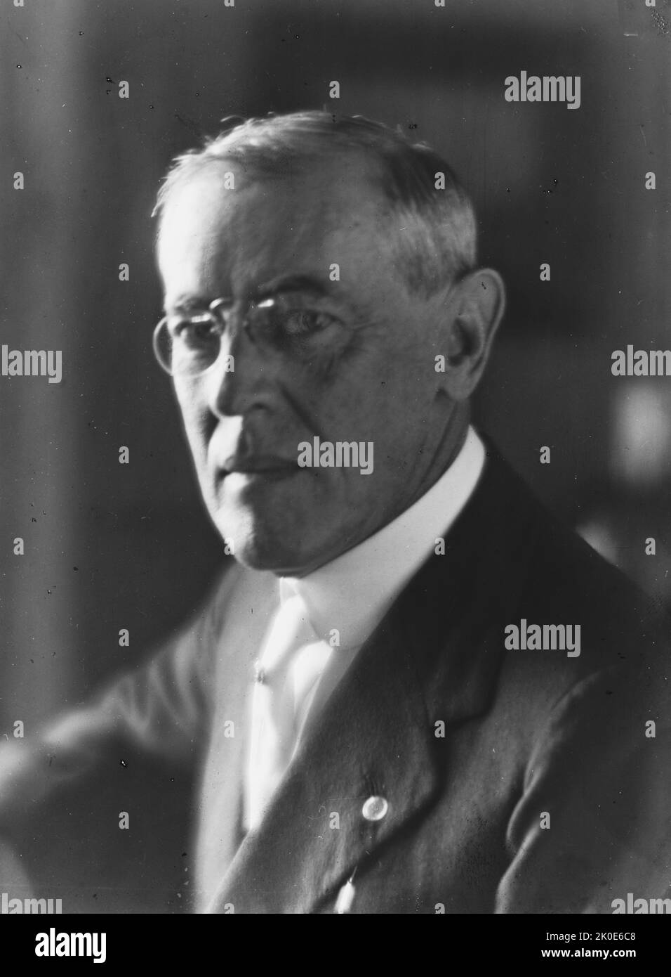 Thomas Woodrow Wilson (28. Dezember 1856 - 3. Februar 1924) war ein amerikanischer Politiker und Akademiker, der von 1913 bis 1921 als Präsident der Vereinigten Staaten von 28. fungierte. Stockfoto