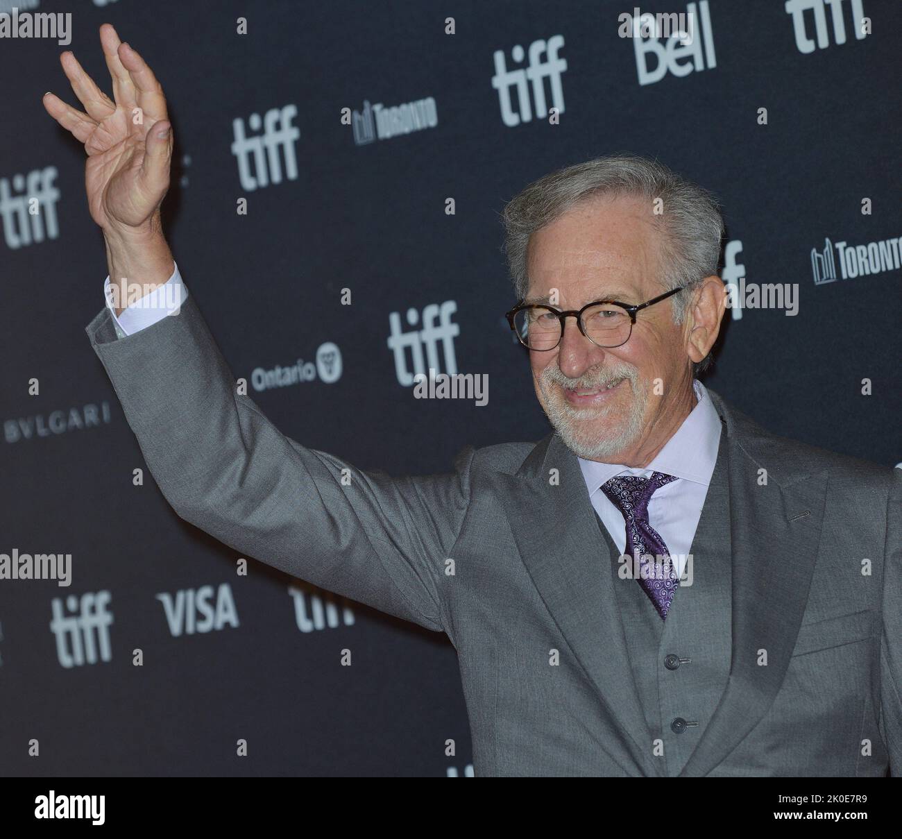 Toronto, Kanada. 10. September 2022. Regisseur Steven Spielberg nimmt am 10. September 2022 an der Weltpremiere seines neuesten Films „The Fabelmans“ im Princess of Wales Theatre während des Toronto International Film Festival in Toronto, Kanada, Teil. Foto von Chris Chew/UPI Credit: UPI/Alamy Live News Stockfoto
