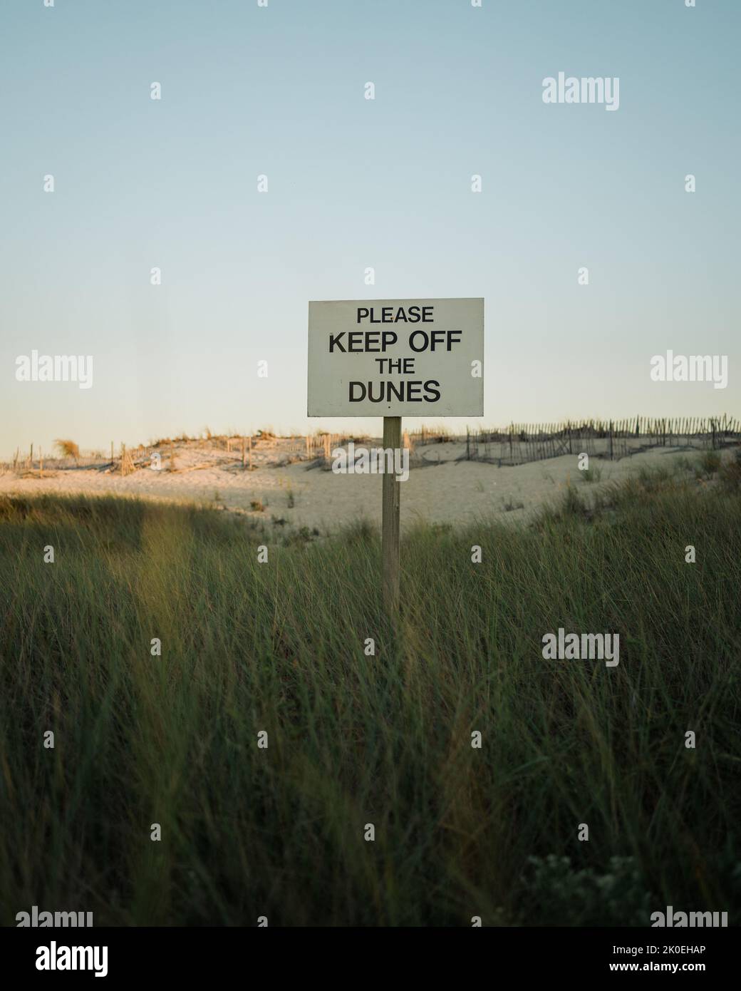 Halten Sie sich vom Schild „Dunes“, Fire Island, New York, ferngehalten Stockfoto