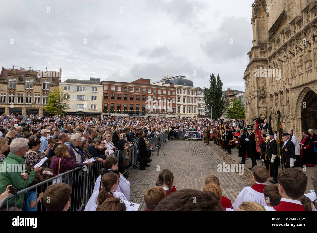 Exeter, Devon, Großbritannien. 11. September 2022. Exeter Proklamation Zeremonie für die Aufnahme seiner Majestät König Karl III.. Oberbürgermeister von Exeter las die Proklamation am Sonntag, den 11. September, um 3,00pm Uhr vor der Kathedrale von Exeter. Stockfoto