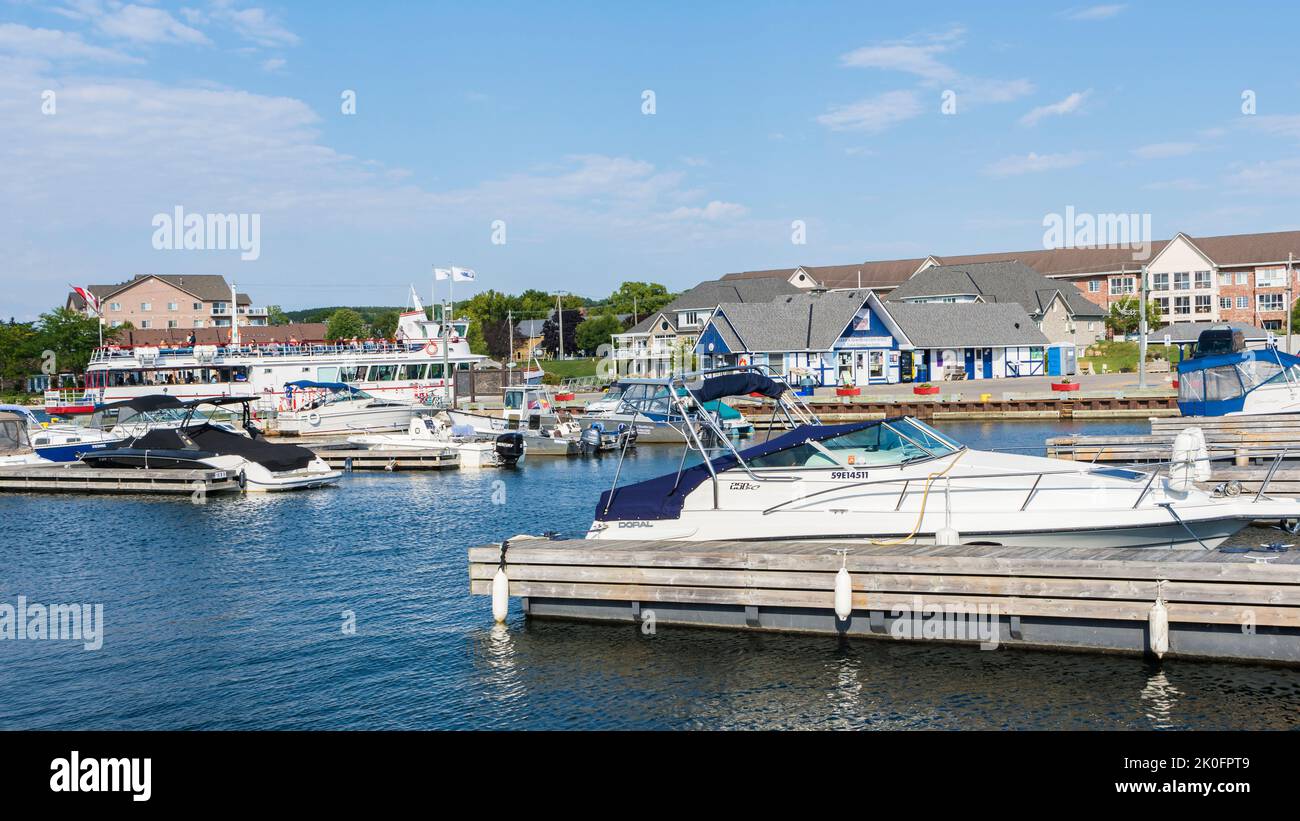 Boote und Yachten an den Stadtdocks, Penetanguishene, Ontario, Kanada Stockfoto