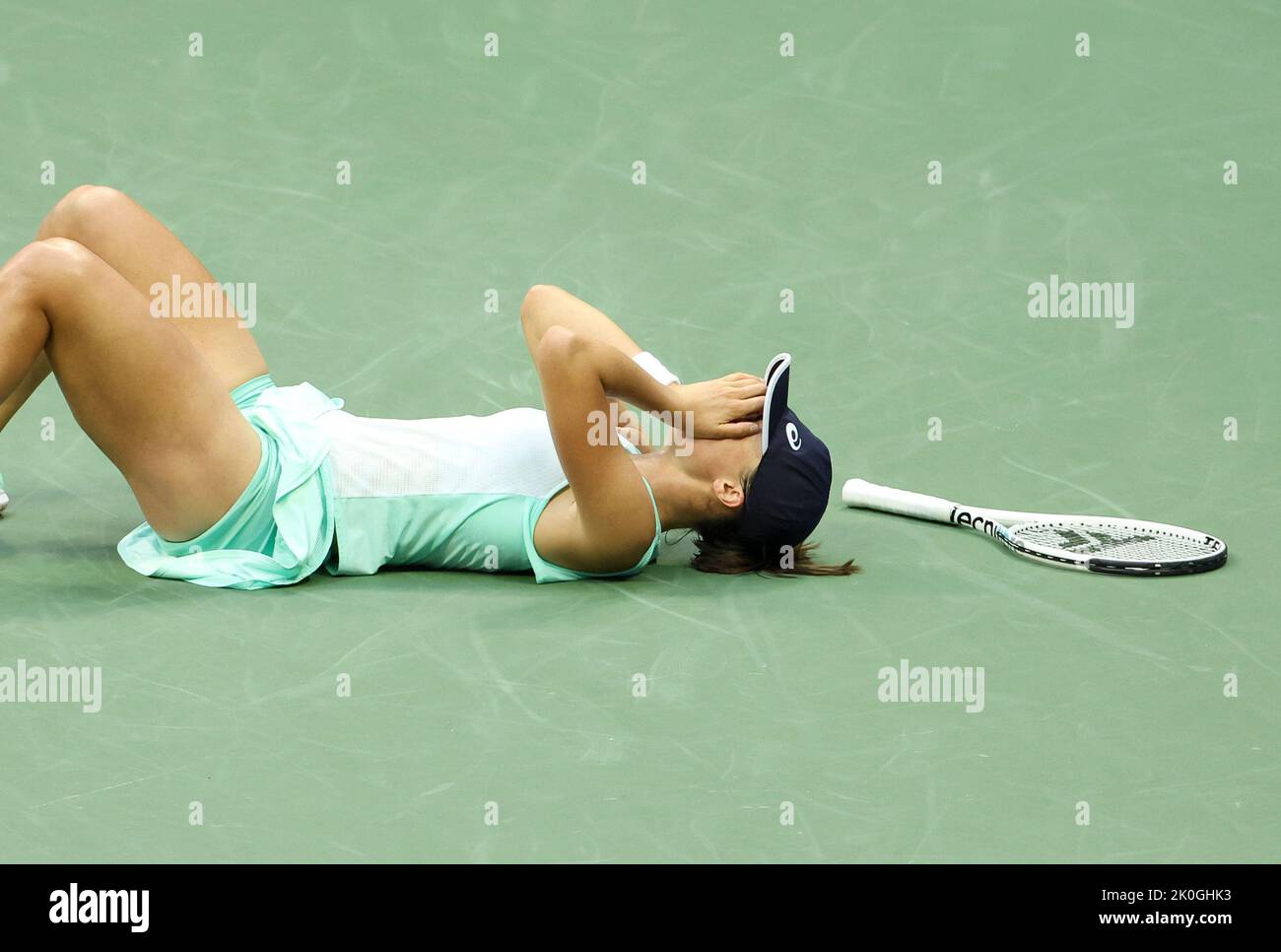 IGA Swiatek aus Polen feiert den Gewinn des US Open Finales am 13. Tag des US Open 2022, 4. Grand Slam Tennisturniers der Saison am 10. September 2022 im USTA National Tennis Center in New York, USA - Foto Jean Catuffe / DPPI Stockfoto