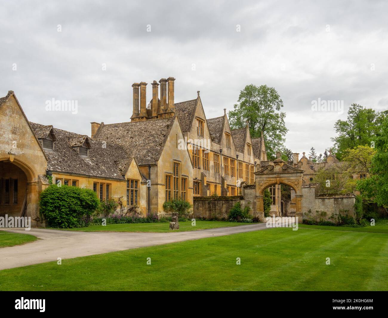 Außenansicht des Stanway House, einem jakobischen Herrenhaus aus dem 16.. Jahrhundert, Stanway, Cotswolds, Gloucestershire Stockfoto