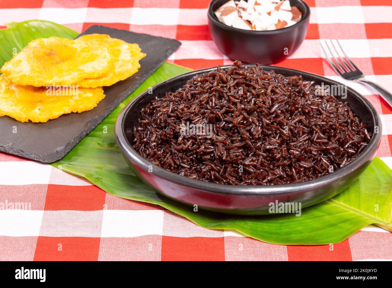 Reis mit Kokosnuss typisches Gericht der Karibikküste Stockfoto