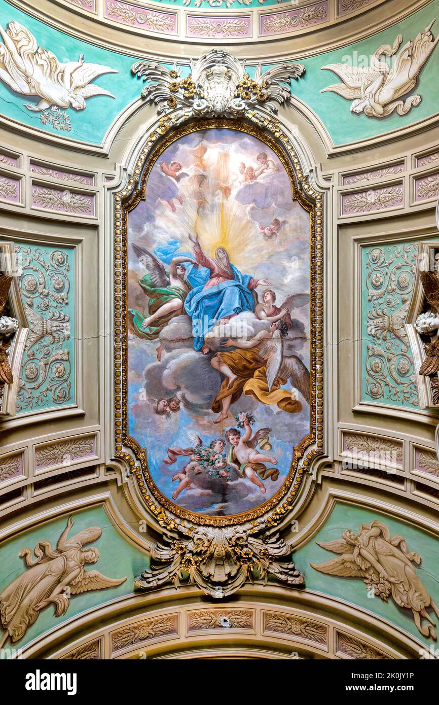 Fresko von Sebastiano Ceccaroni auf dem Tonnengewölbe der Kirche des Santi Sergio e Bacco degli Ucraini, Rom Italien Stockfoto