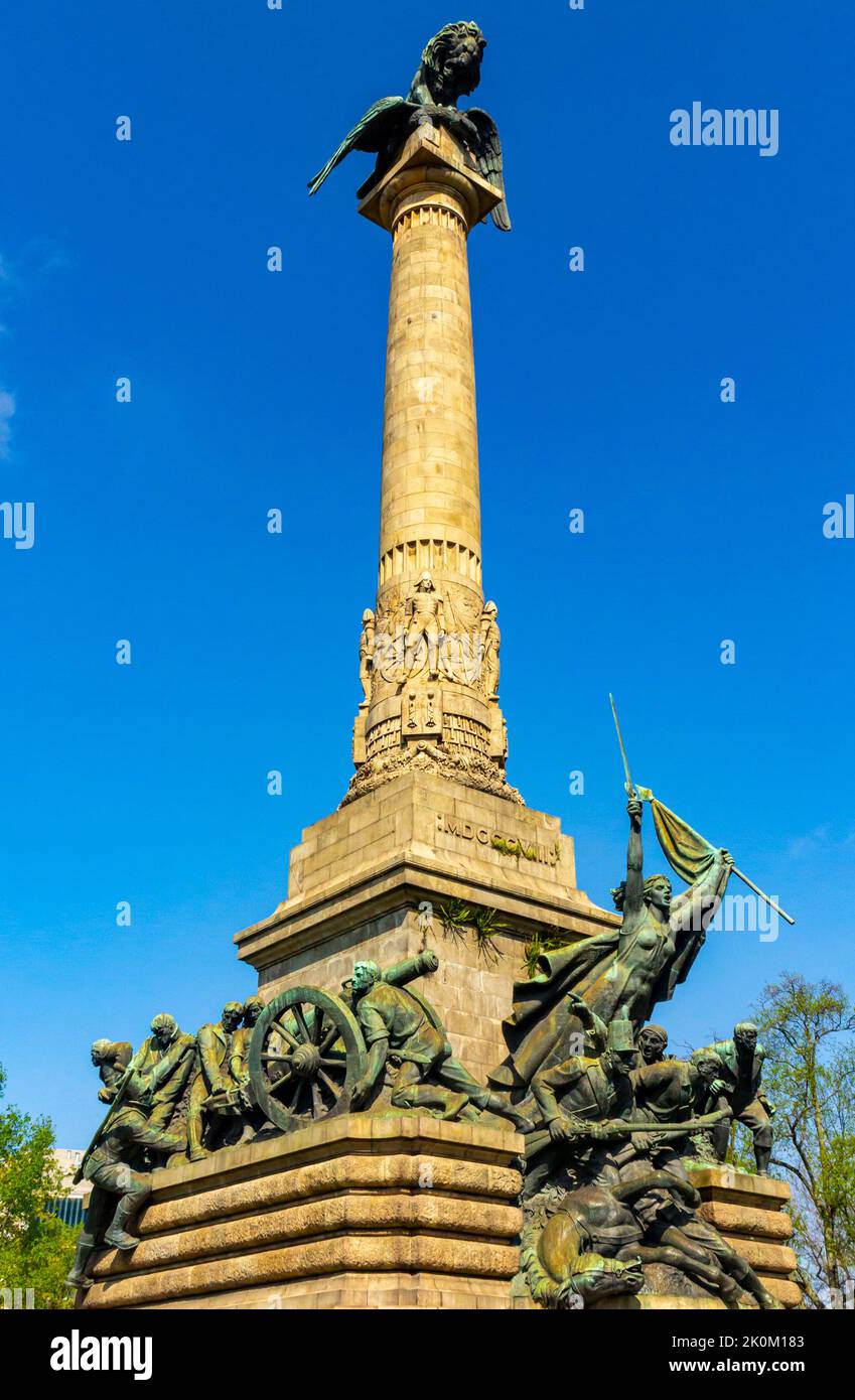 Monumento a Guerra Peninsular in Boavista Porto Portugal entworfen von Jose Marques de Silva und Alves de Sousa, um die Niederlage der französischen Armee zu markieren. Stockfoto