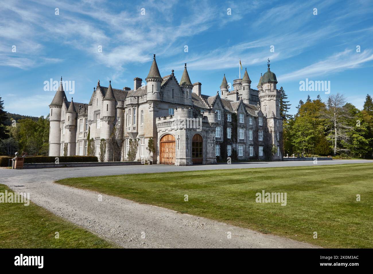 Schottland, Balmoral, Balmoral Castle, 2019, Mai, 14: Balmoral Castle and Grounds, Royal Deeside, Schottland. Stockfoto