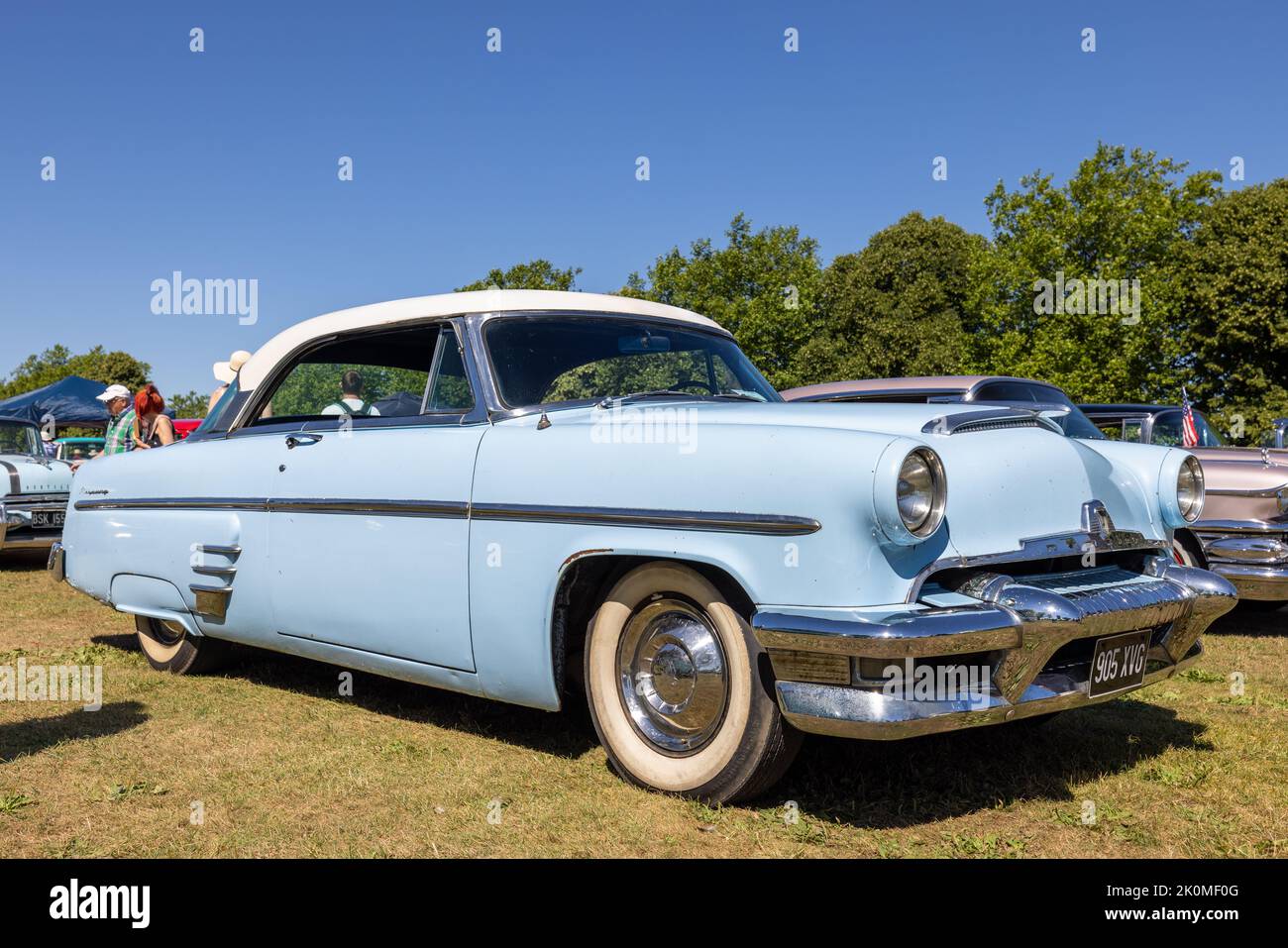 1954 Mercury Monterey, ausgestellt auf der American Auto Club Rally of the Giants, die am 10.. Juli 2022 im Blenheim Palace stattfand Stockfoto