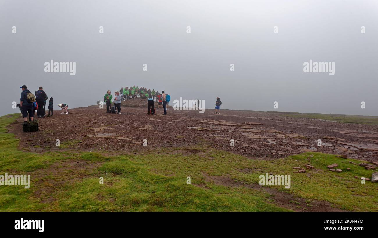 Überfüllter Pen und Fan Sumit in Cloud, Brecon Beacons, Powys, Wales, Großbritannien Stockfoto