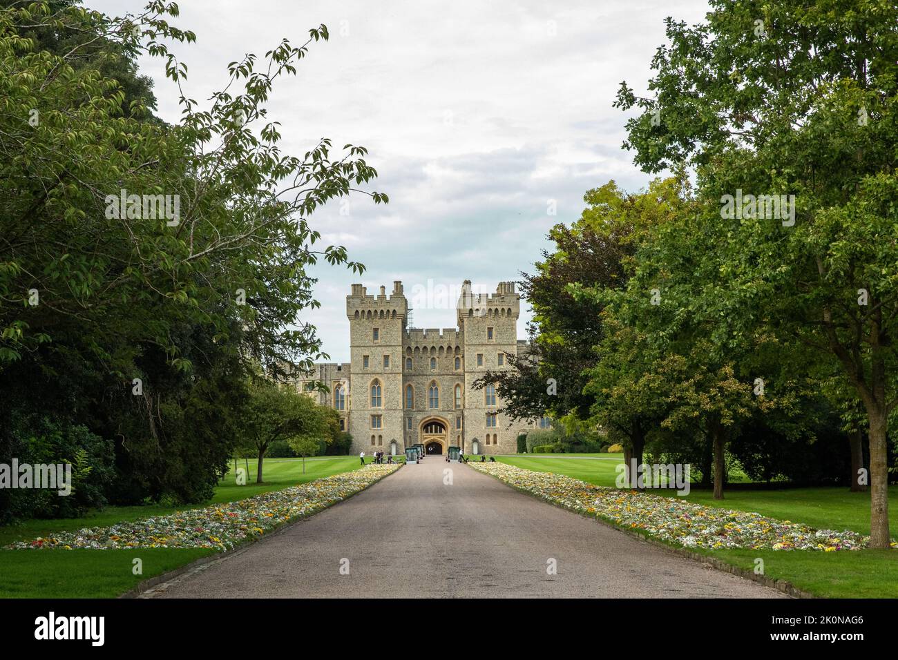 Der lange weg zur windsor castle zeigt die windsor castle Fotos und