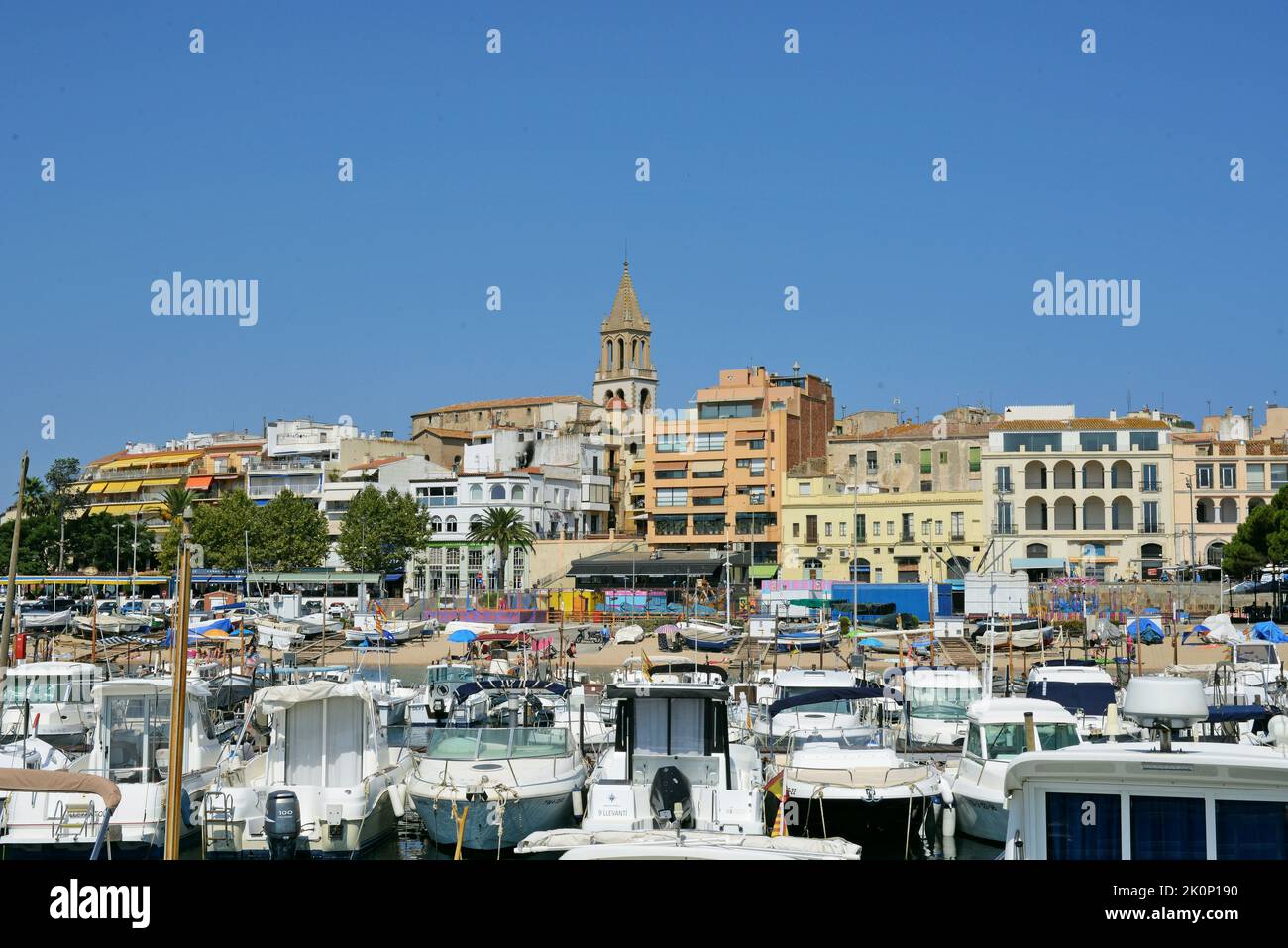 Panoramablick auf Palamós in der Provinz Gerona, Katalonien, Spanien, an der Costa Brava Stockfoto