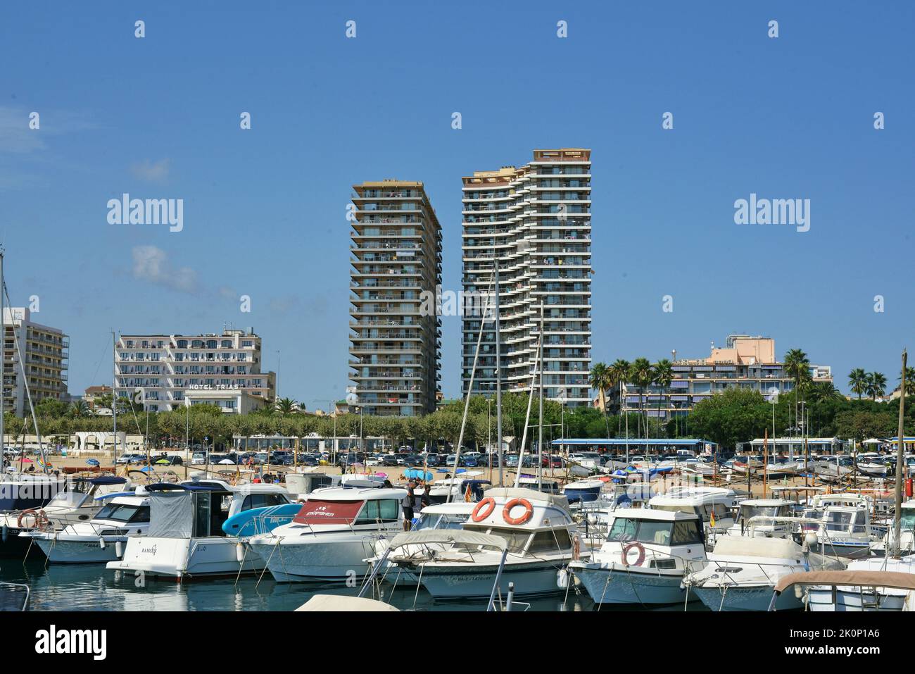 Panoramablick auf Palamós in der Provinz Gerona, Katalonien, Spanien, an der Costa Brava Stockfoto