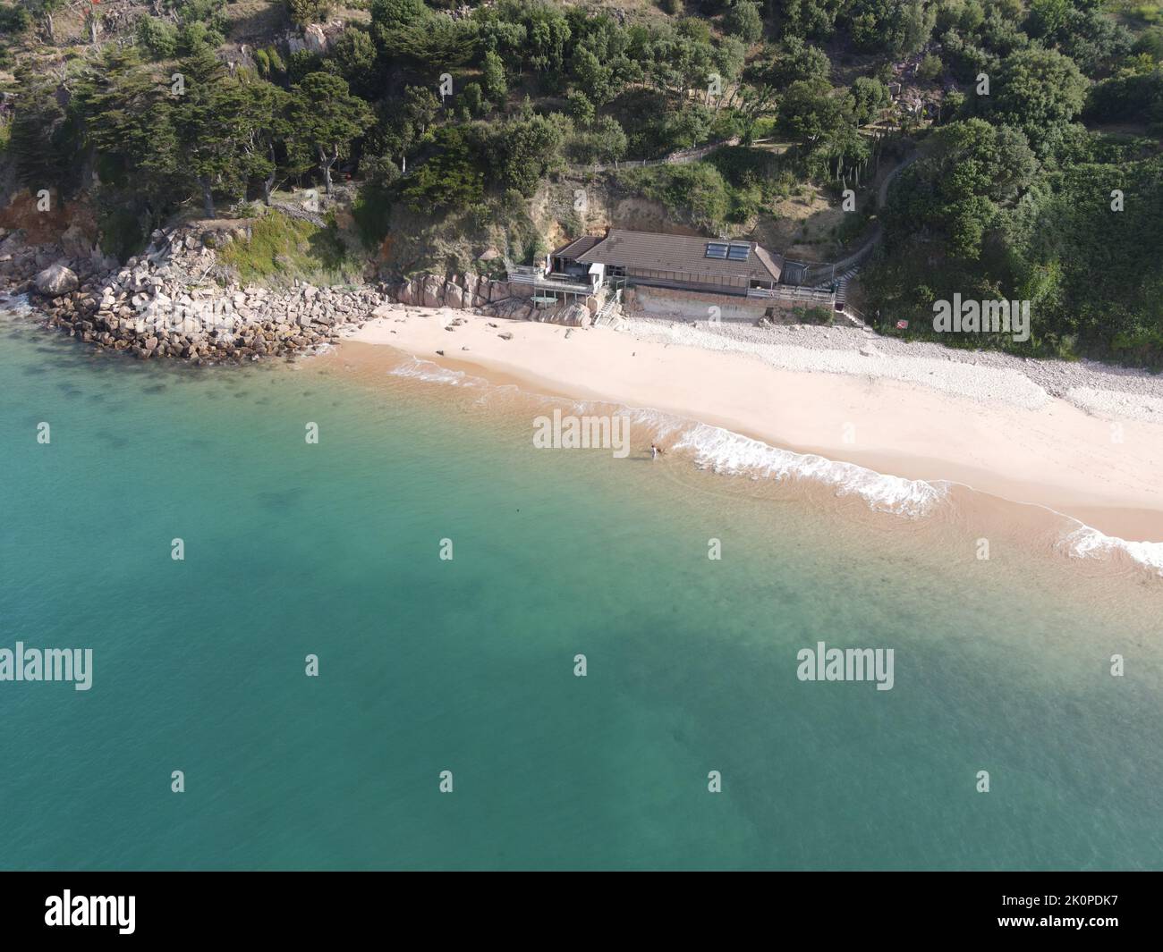 Portelet Beach und Janvrin's Tomb, aus der Luft, Jersey, Channel Islands Stockfoto