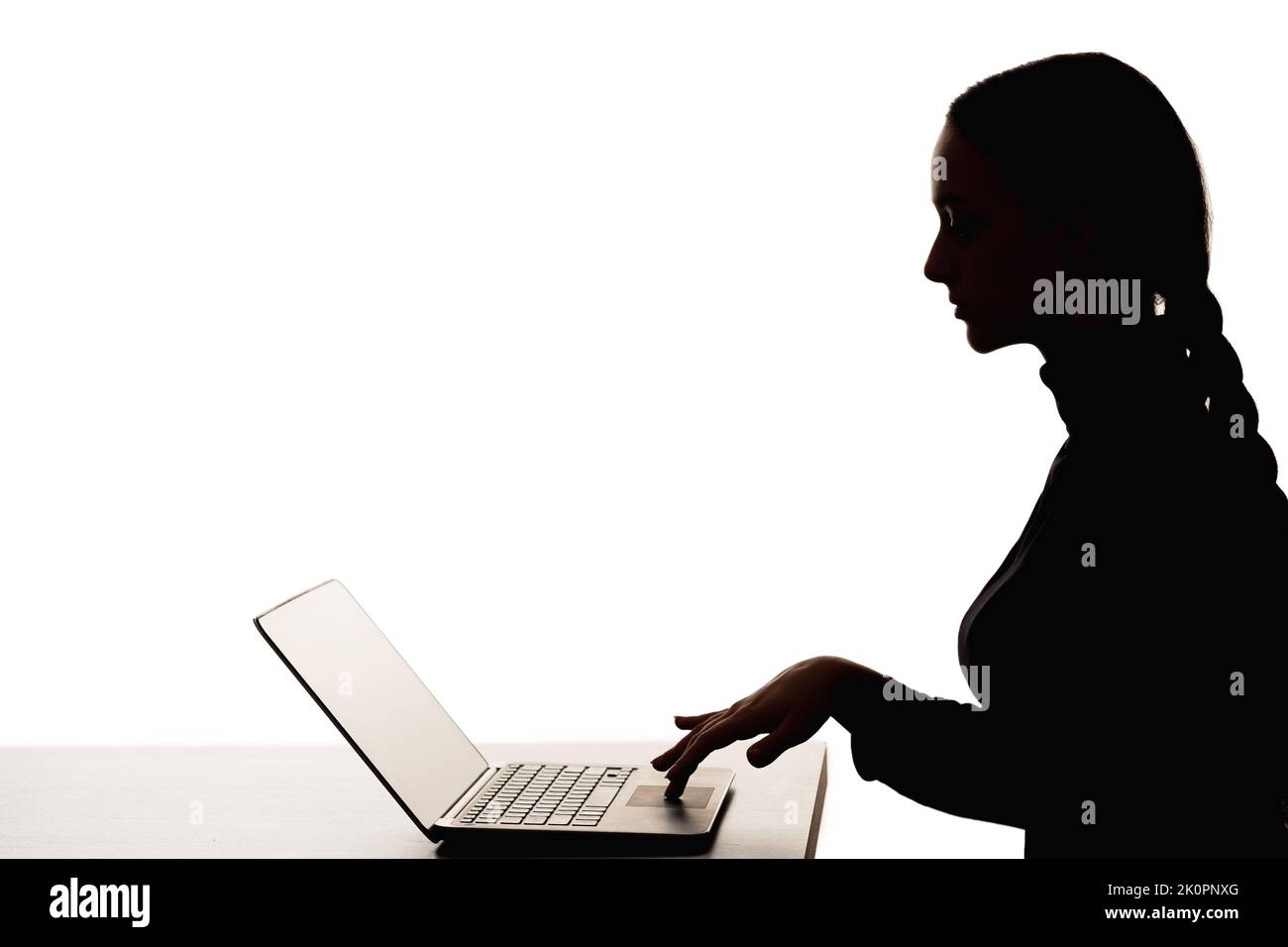 Frau Silhouette Remote-Job mit Laptop arbeiten Stockfoto