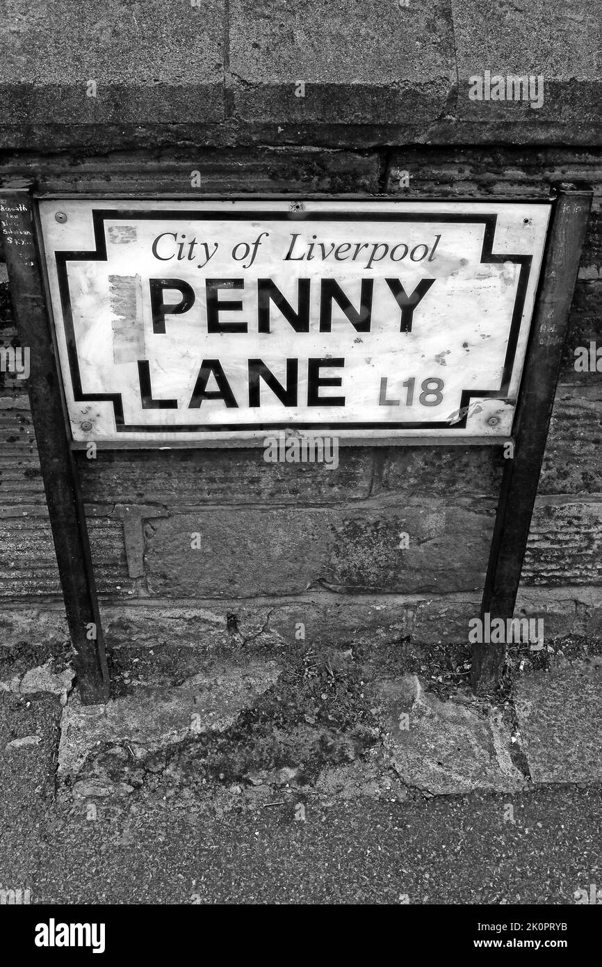 Schwarzweiß-Straßenschild Penny LN, Liverpool, Merseyside, England, Großbritannien, L18 1DE - Ort wurde durch das Lied der Beatles berühmt Stockfoto
