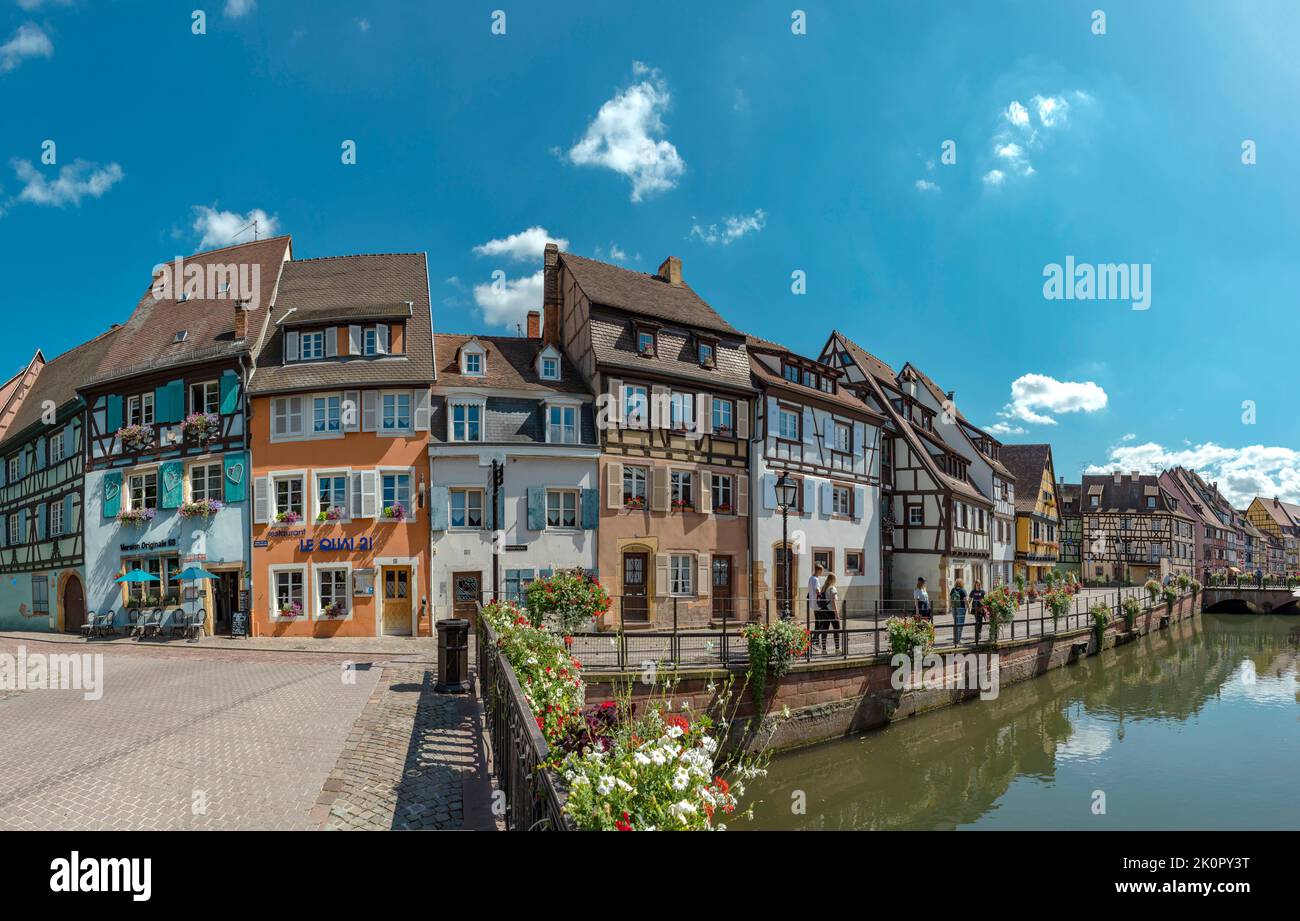 La Petite Venise, Fachwerkhäuser, Quai de la Poissonnerie, Colmar, , Frankreich, Stadt, Dorf, Wasser, Blumen, Sommer, *** Ortsüberschrift *** Fran Stockfoto