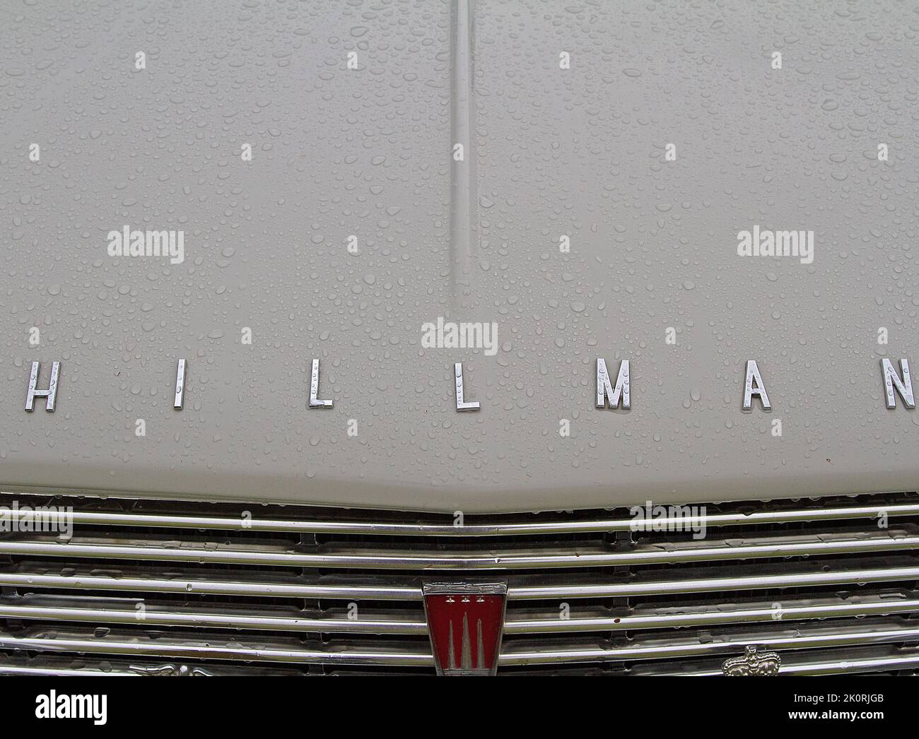 Oldtimer-Hillman-Motorhaube, Kühler und Abzeichen Stockfoto