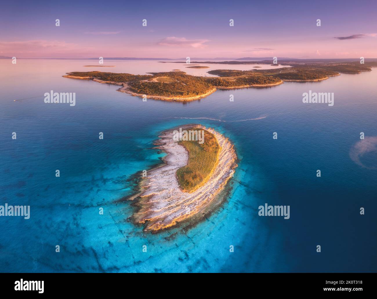 Luftaufnahme der kleinen Insel, Kap Kamenjak, Adria, Kroatien Stockfoto