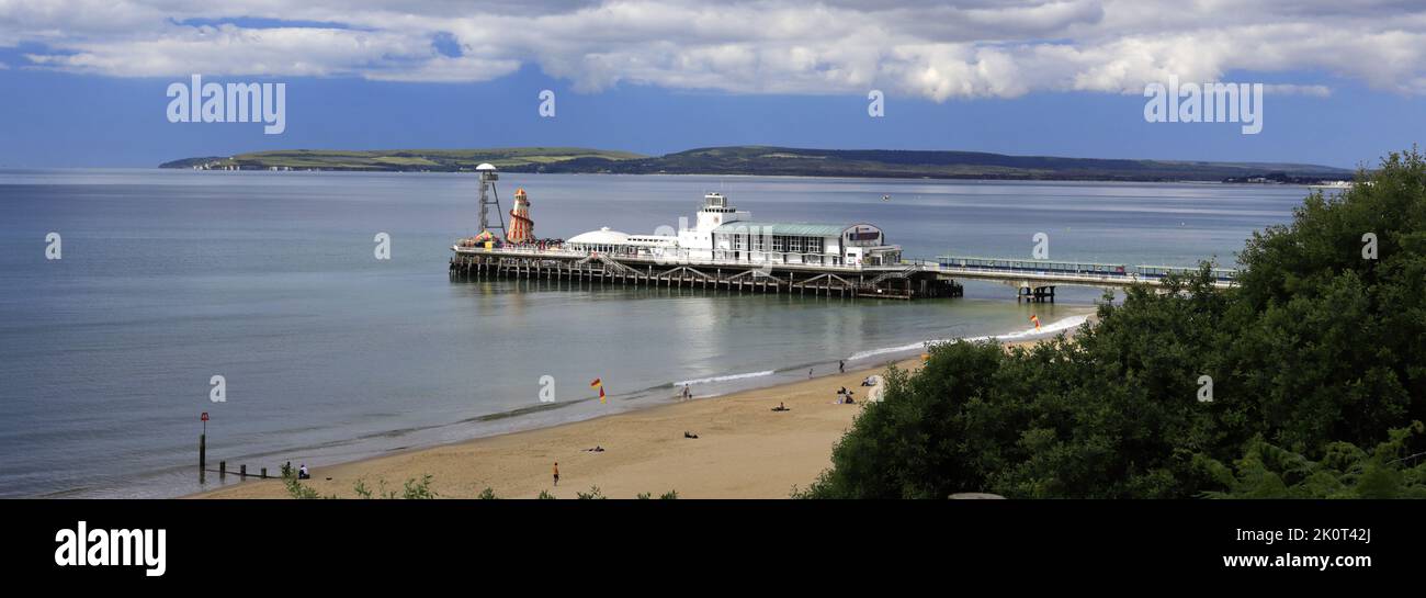 Sommer Blick auf Bournemouth Stadt Pier, Dorset, England, Großbritannien Stockfoto