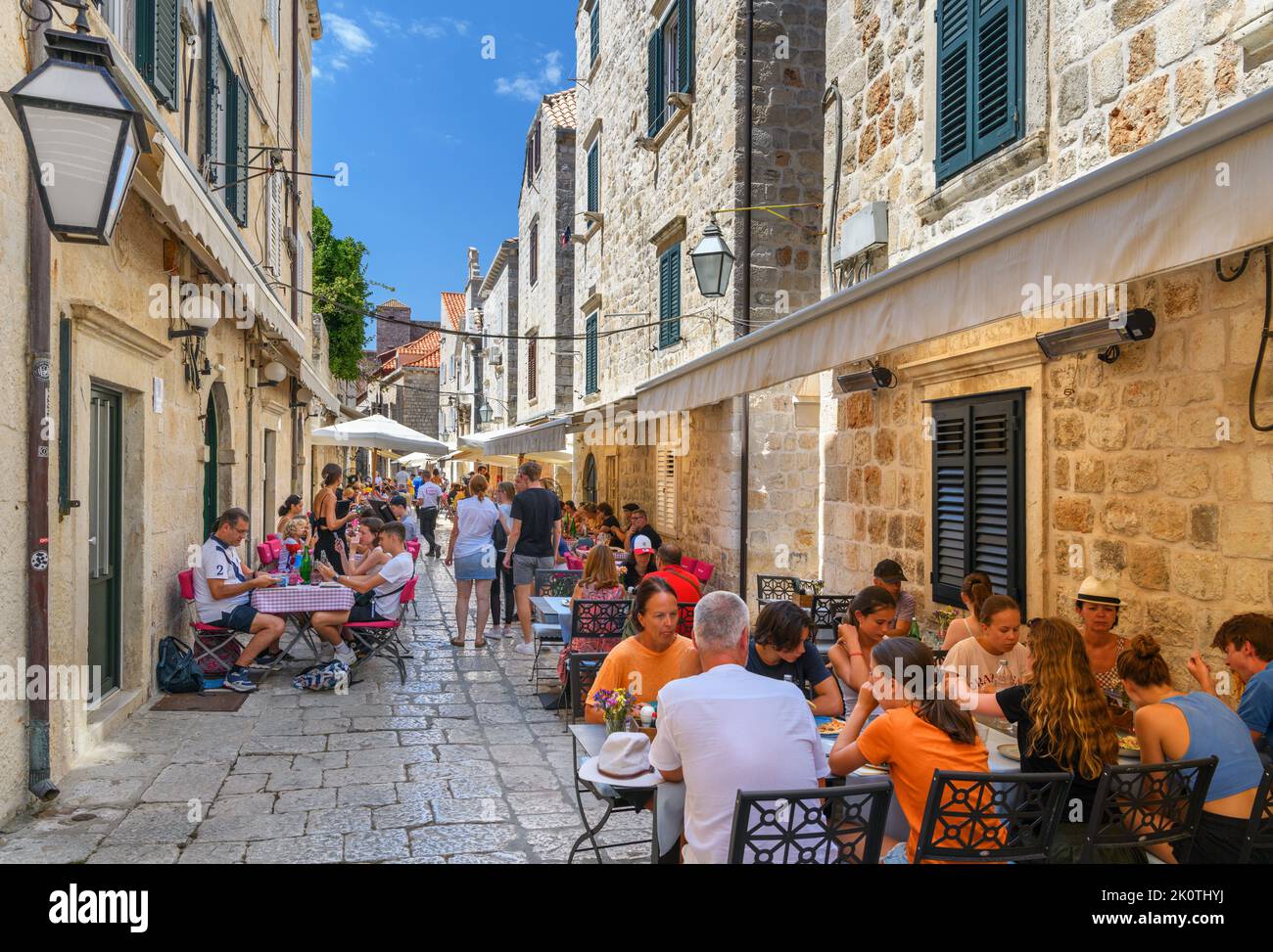 Cafés und Restaurants in der Altstadt, Dubrovnik, Croata Stockfoto
