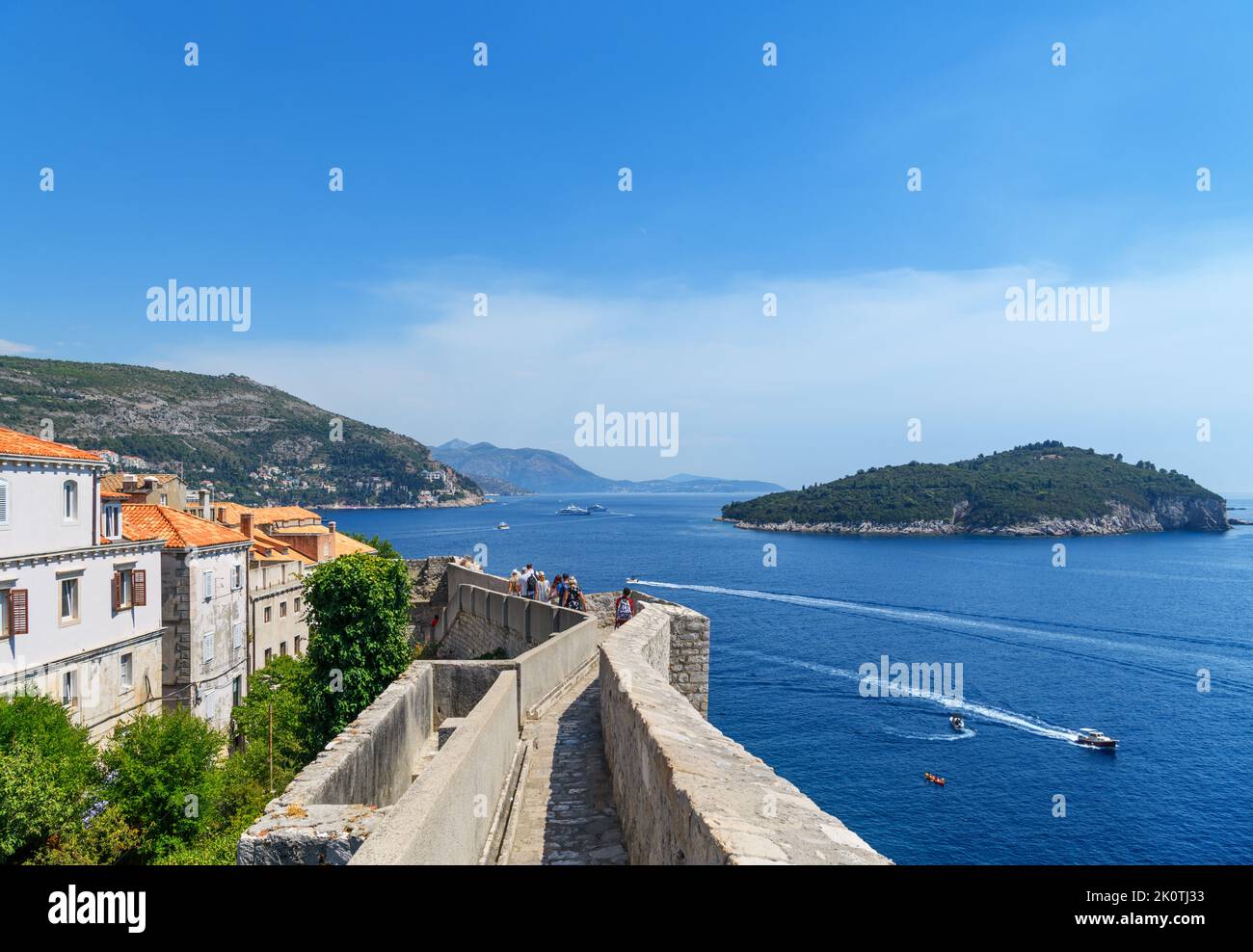 Blick von den Mauern der Altstadt, Dubrovnik, Kroatien Stockfoto