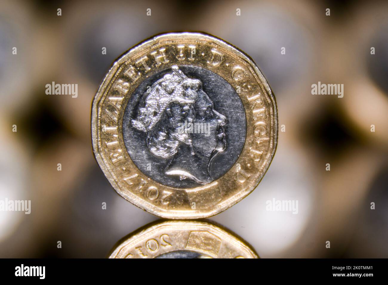 Eine 1-Pfund-Münze mit der Queen auf Stockfoto
