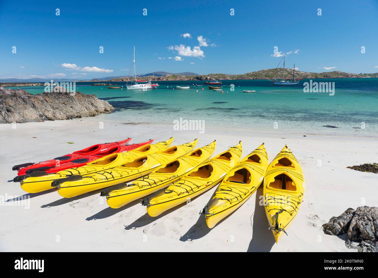Kajaks am White Sand Beach Iona Scotland Stockfoto