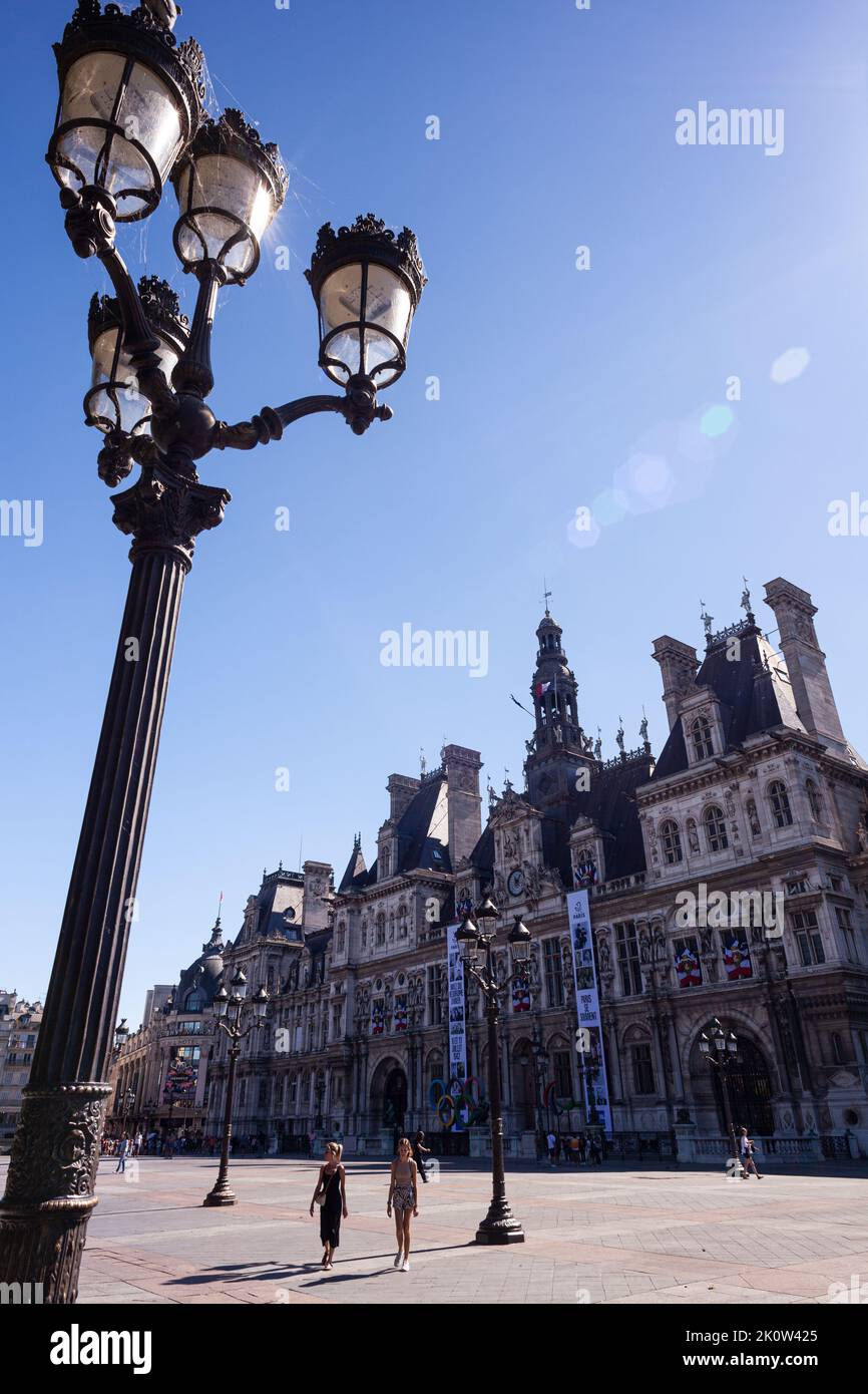 Paris, Frankreich - Juli 15: Blick auf das Pariser Rathaus, das Hotel de ville, am 15. Juli 2022 Stockfoto