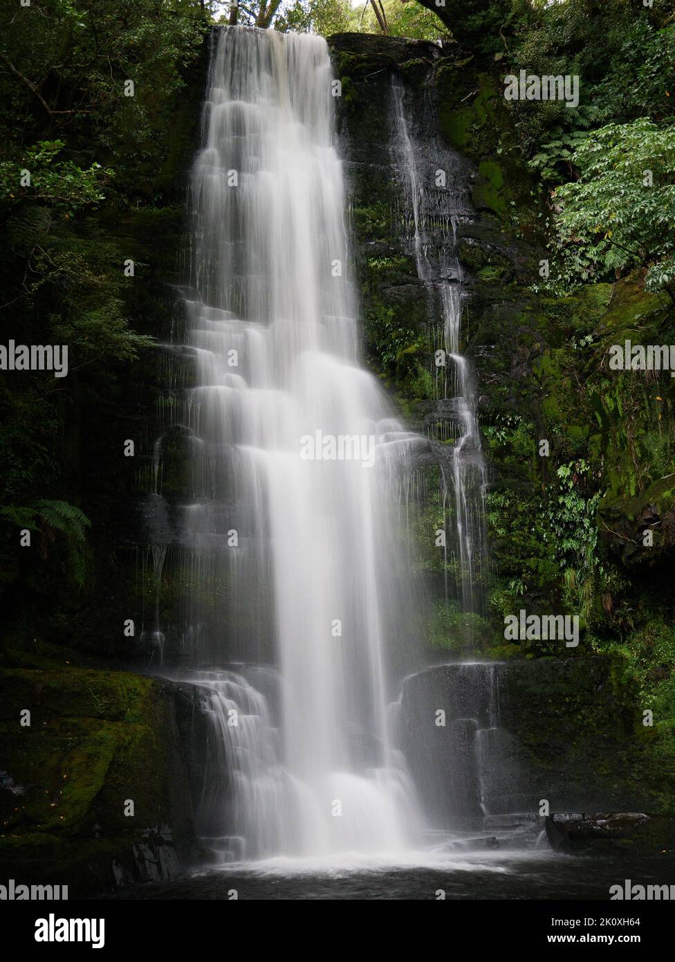 McLean Falls in Neuseeland, Neuseeland, Neuseeland, Wasserfall Stockfoto