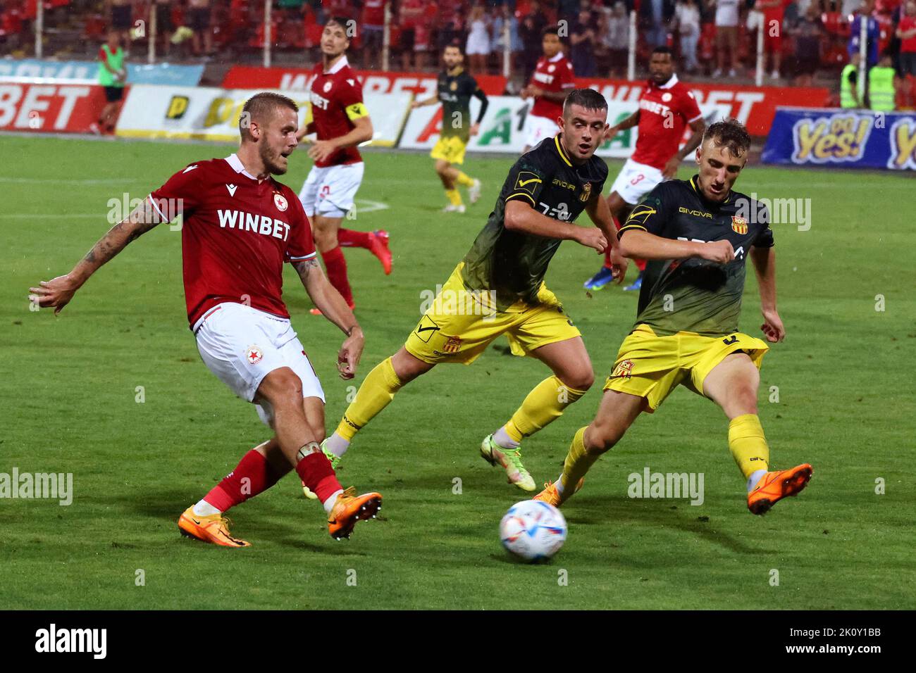 Sofia, Bulgarien - 28. Juli 2022: Die Spieler werden während des Qualifikationsspiels der UEFA Europa Conference League zwischen CSKA Sofia und in Aktion gesehen Stockfoto
