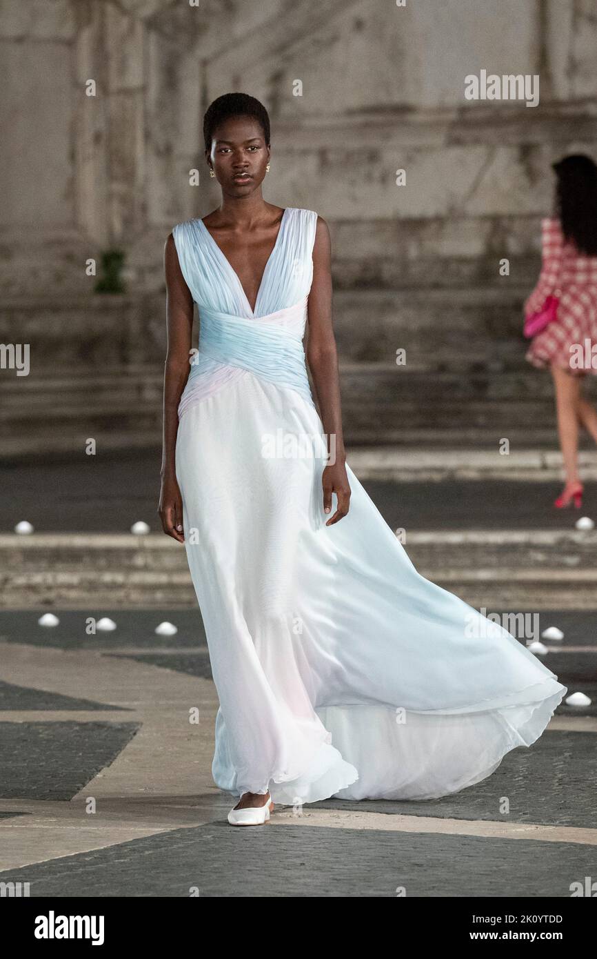 Laura clearance biagiotti vestiti