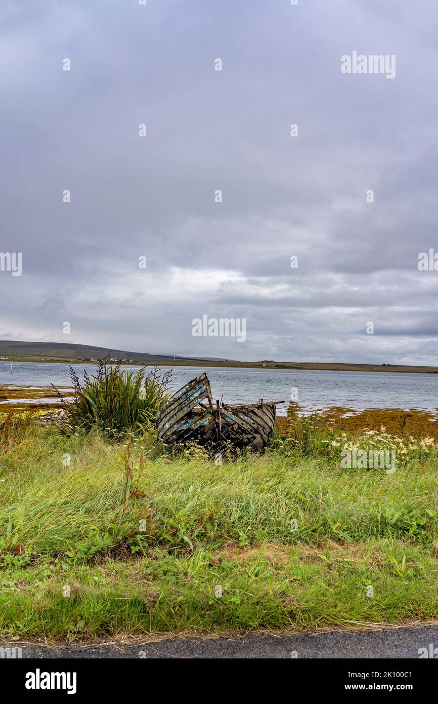 Verkommen Bootsrand eines loch auf Insel Hoy, orkney, schottland, großbritannien Stockfoto