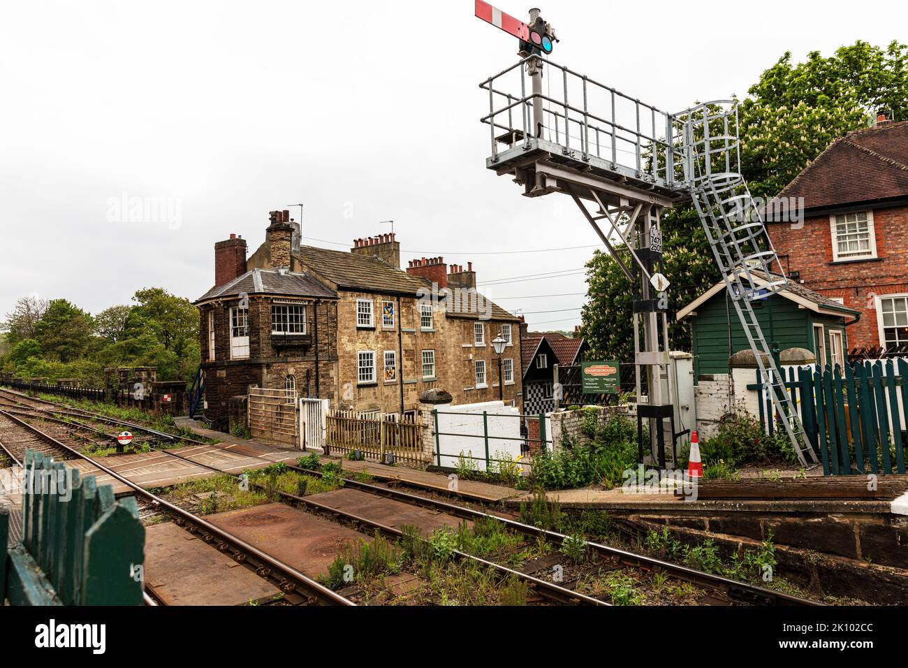 Uk level crossing -Fotos und -Bildmaterial in hoher Auflösung – Alamy