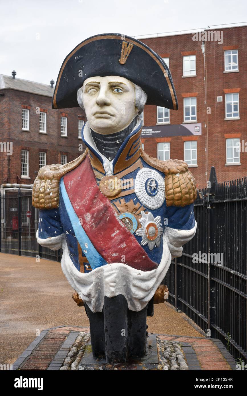 Portsmouth historic naval dockyard Fotos und Bildmaterial in hoher