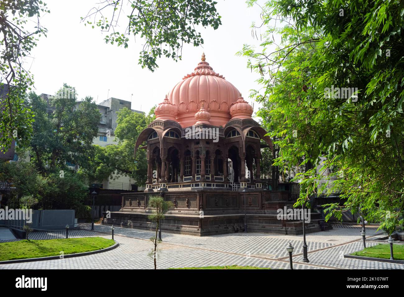 Boliya Sarkar KI Chhatri, Indore, Madhya Pradesh. Auch bekannt als Malhar Rao Chhatri. Indische Architektur. Alte Architektur des indischen Tempels. Stockfoto