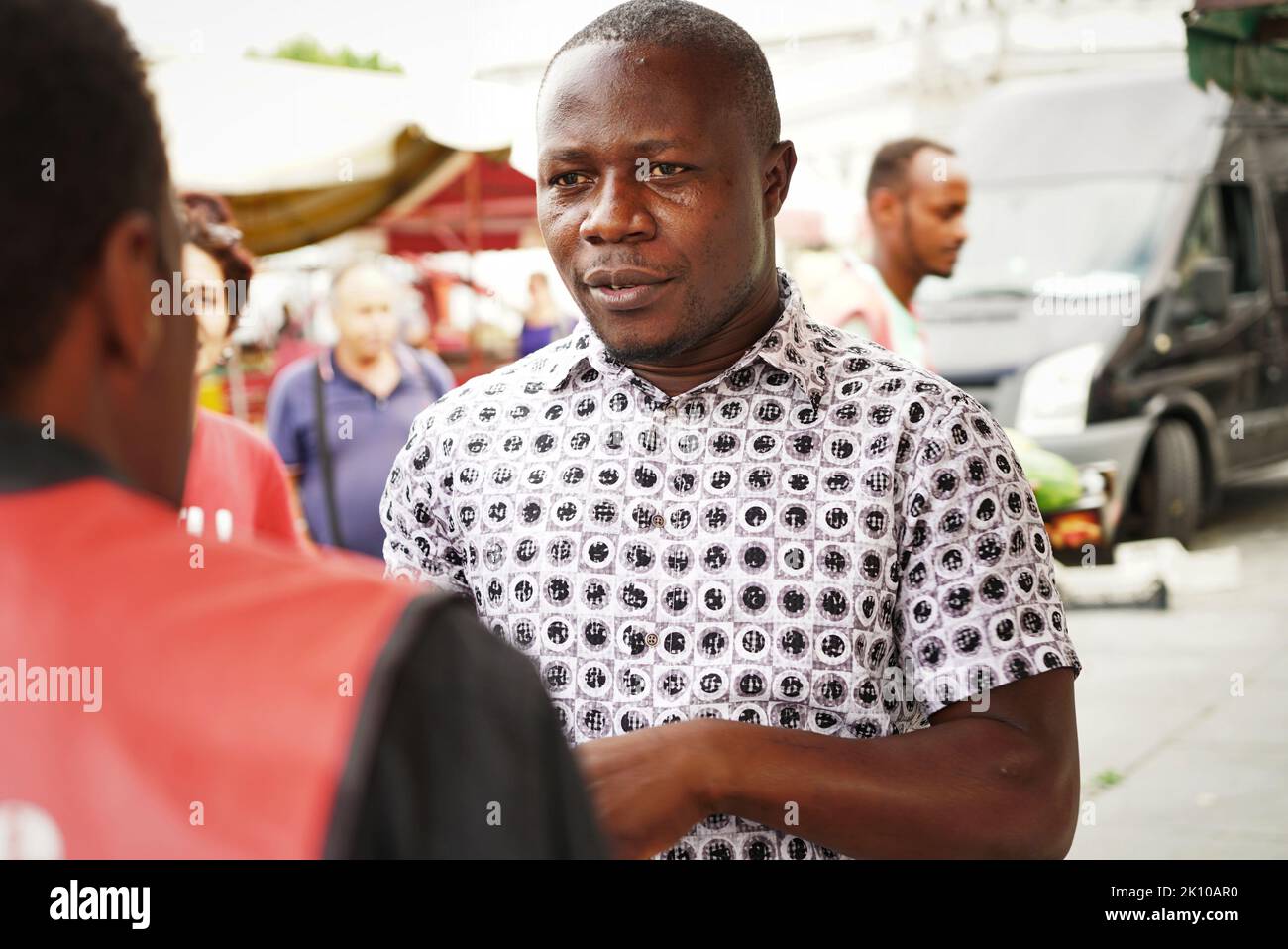Edward Mukiibi, ein in Uganda geborener Landwirt, Erzieher und Sozialunternehmer, wurde zum Präsidenten von Slow Food ernannt. Turin, Italien - September 2022 Stockfoto