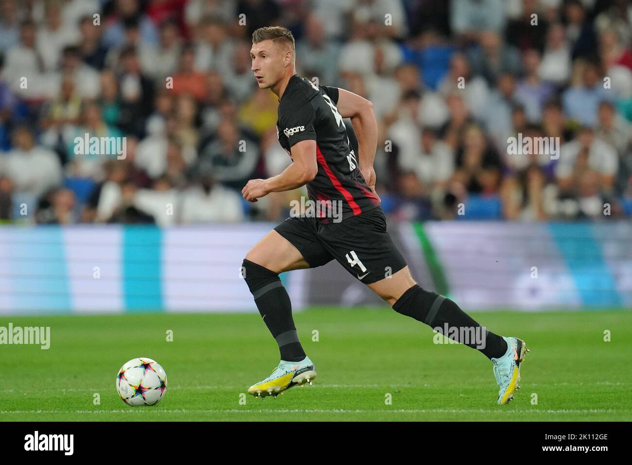 Madrid, Spanien. 14. September 2022. Willi Orban von RB Leipzig während des UEFA Champions League-Spiels zwischen Real Madrid und RB Leipzig, Gruppe F, spielte am 14. September 2022 im Santiago Bernabeu-Stadion in Madrid, Spanien. (Foto von Magma/PRESSIN) Quelle: PRESSINPHOTO SPORTS AGENCY/Alamy Live News Stockfoto