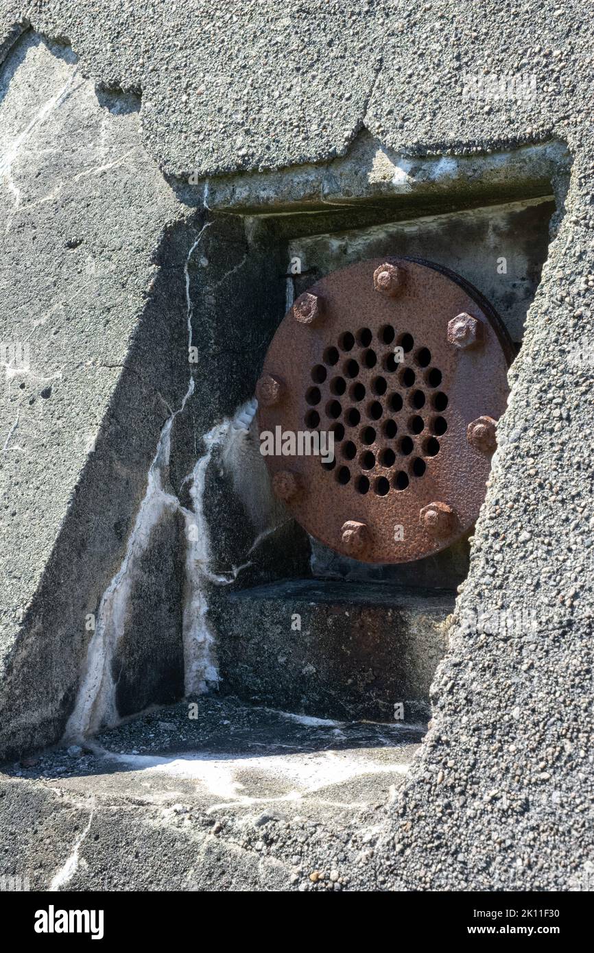 Randaberg, Norwegen - 4. Juni 2022: Deutscher Bunkerkomplex Boraunen in Rogaland, in der Nähe von Bo Fort. Selektiver Fokus Stockfoto