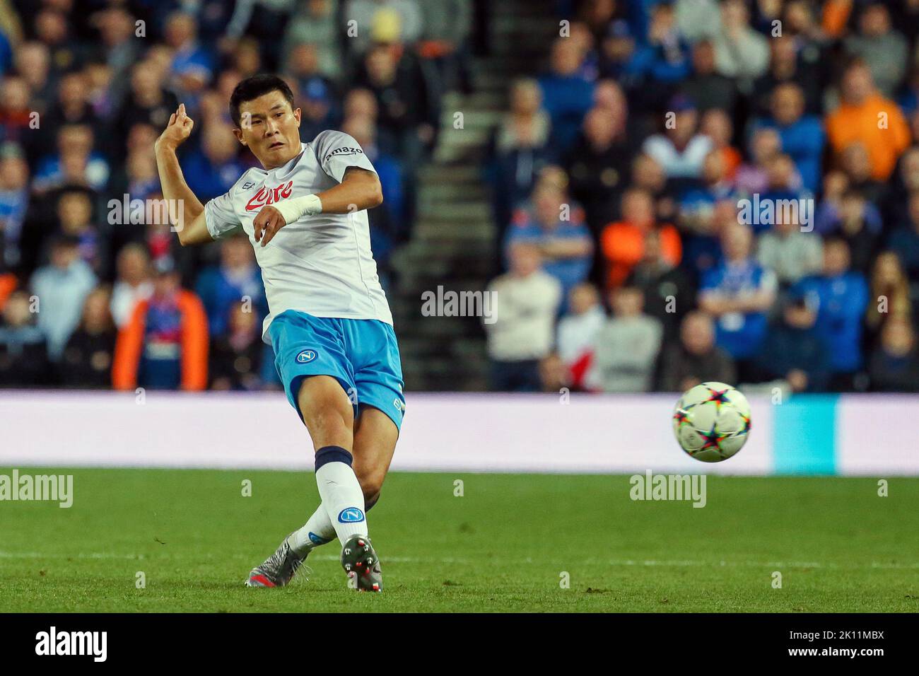 14. September 2022, Glasgow, Großbritannien. Der FC Rangers spielte den FC Napoli im Ibrox-Stadion der Rangers, Glasgow, Schottland, Großbritannien, in der Champions League Group Stage. Der Schiedsrichter von Antonio Maten Lahoz aus Spanien. Kredit: Findlay / Alamy Live Nachrichten Stockfoto