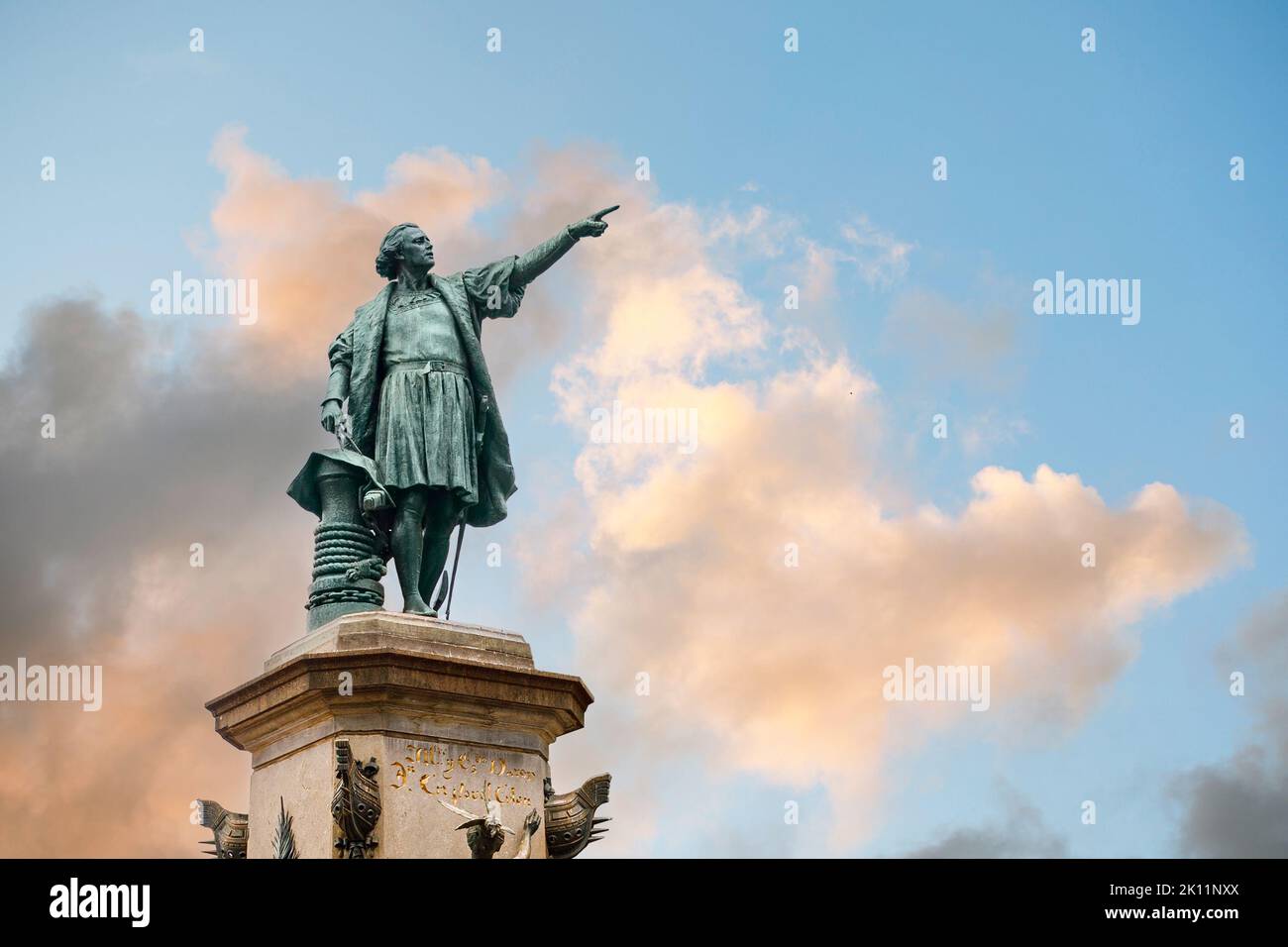 Kolumbus-Statue und Kathedrale, Parque Colon, Santo Domingo. Dominikanische Republik. Stockfoto