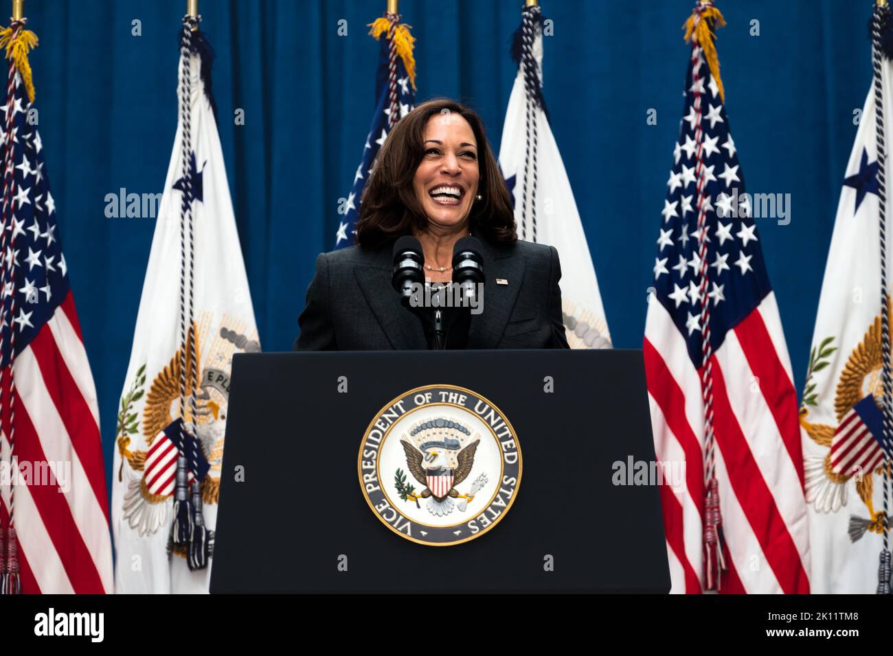 Buffalo, Usa. 14. September 2022. Die Vizepräsidentin der Vereinigten Staaten, Kamala Harris, erklärt sich, nachdem sie am Mittwoch, den 14. September 2022, das GROW Clean Energy Center an der University of Buffalo in Buffalo, New York, besucht hatte. Foto von Malik Rainey/UPI Credit: UPI/Alamy Live News Stockfoto