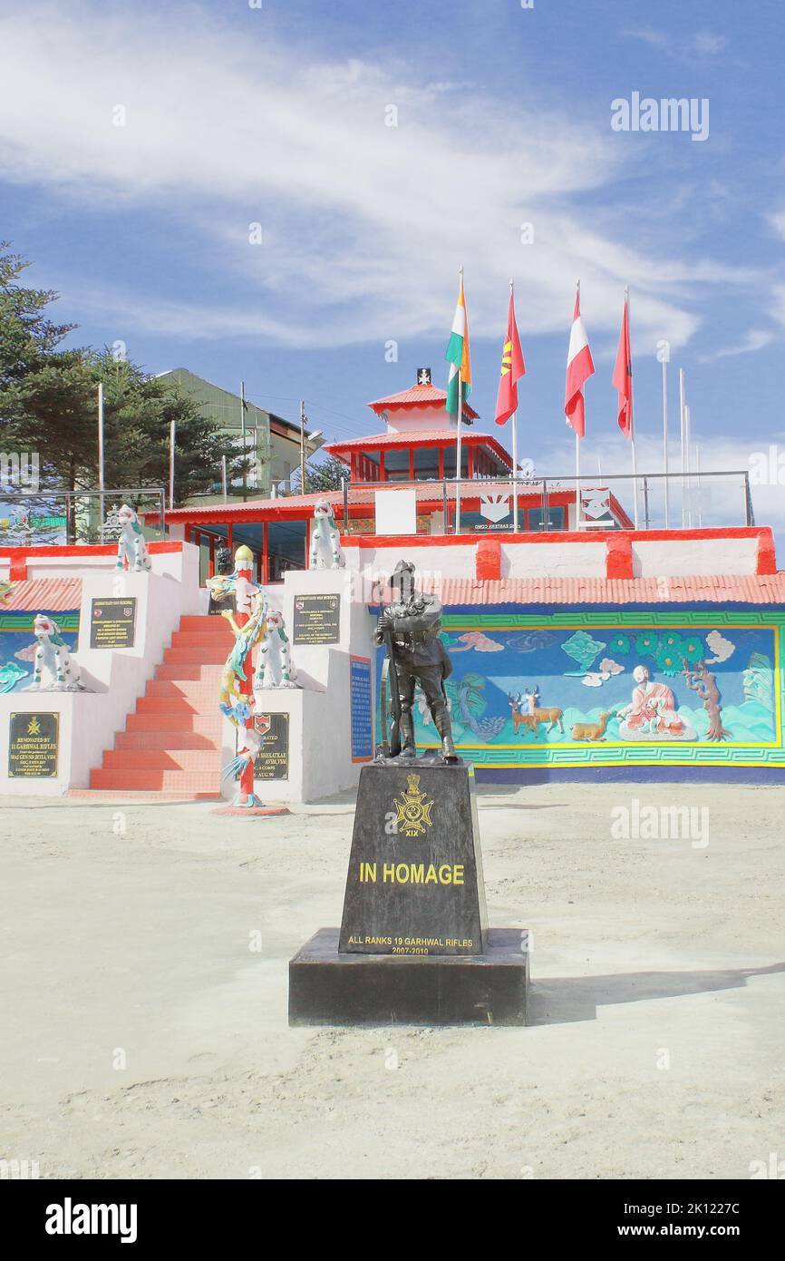 Tawang, Arunachal Pradesh, Indien -10.. November 2020: Jaswant garh war Memorial, ein Symbol der indischen Armeen Tahra und zu Ehren von Jaswant Singh Stockfoto